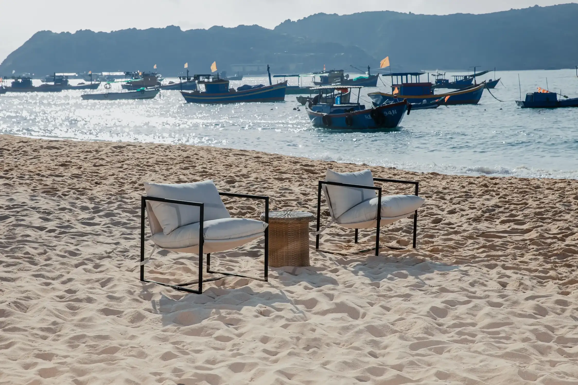 Chester Sling Accent Chair 8